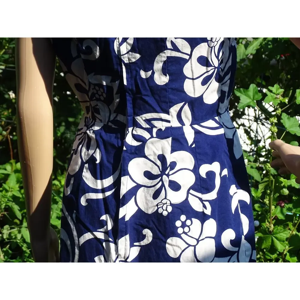 Vintage 1960s Blue Hibiscus Hawaiian Shift Dress Sleeveless Cotton Small